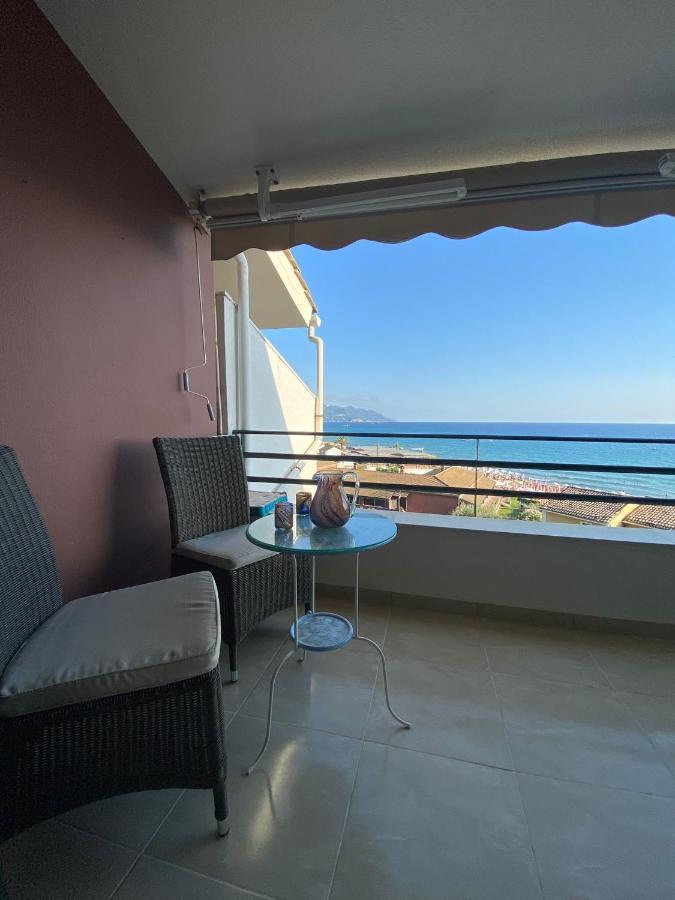 Daydream Seaview Deluxe Home 152 By New Era In Glyfada Beach Corfu Екстериор снимка
